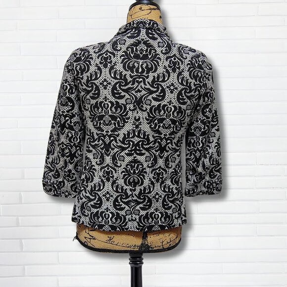 Talbots Black & White Jacquard Blazer | Size 4 | Elegant Damask Statement Piece - Picture 4 of 6